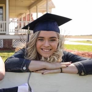 Meet your Posher, Grace